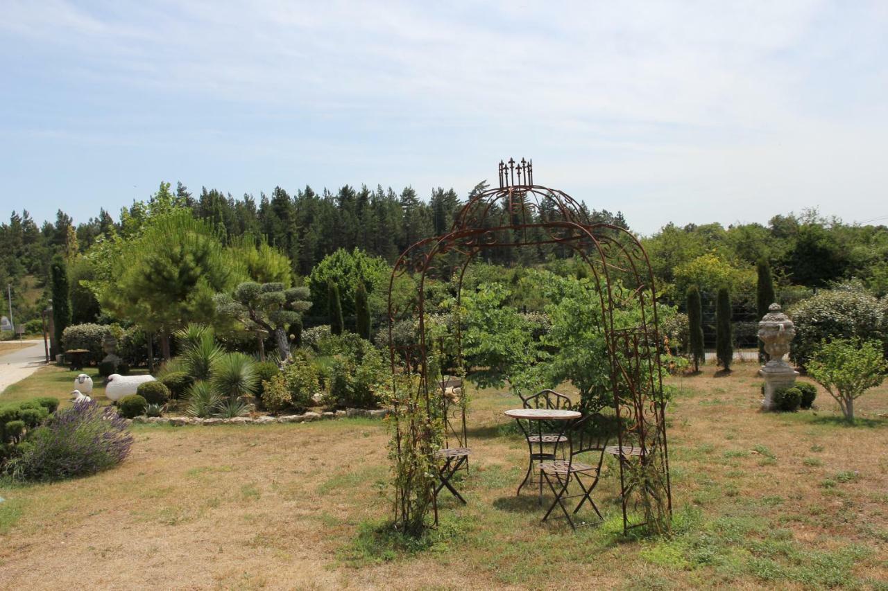 Le Pre De L'Aube Bed & Breakfast Montjoyer Dış mekan fotoğraf